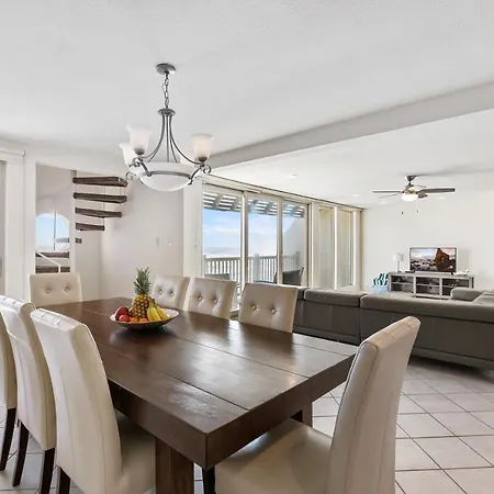 Newly Renovated! 3 Beachfront Balconies, Picture Perfect Oceanview Villa